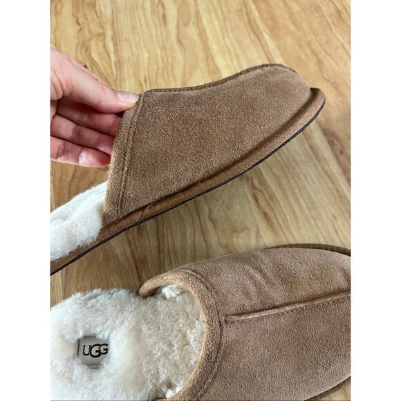 Ugg Australia Scuff  Slipper  Size 9 tan and white fluffy and soft comfy indoor - Picture 5 of 6